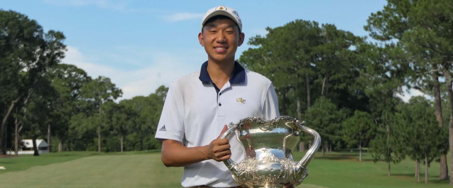 The Process of Awarding Prizes at Golf Events in Fulton County, GA